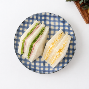Round Plate Semi-porcelain Blue Check 21㎝/8.3in | Arita Ware