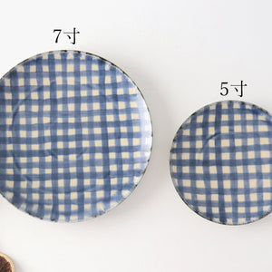 Round Plate Semi-porcelain Blue Check 21㎝/8.3in | Arita Ware