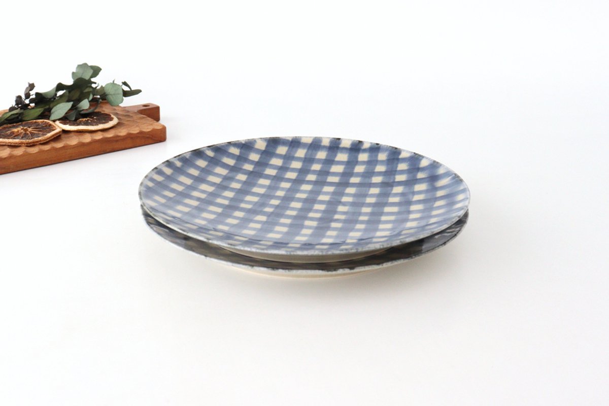 Round Plate Semi-porcelain Blue Check 21㎝/8.3in | Arita Ware