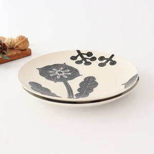 Fururu Rounbd Plate Black Flower M | Hasami Ware