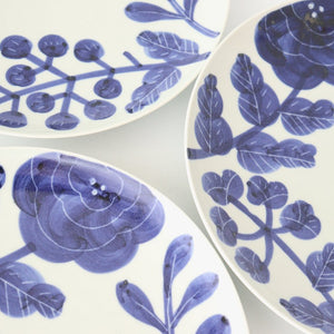 Fururu Rounbd Plate Blue Flower M | Hasami Ware