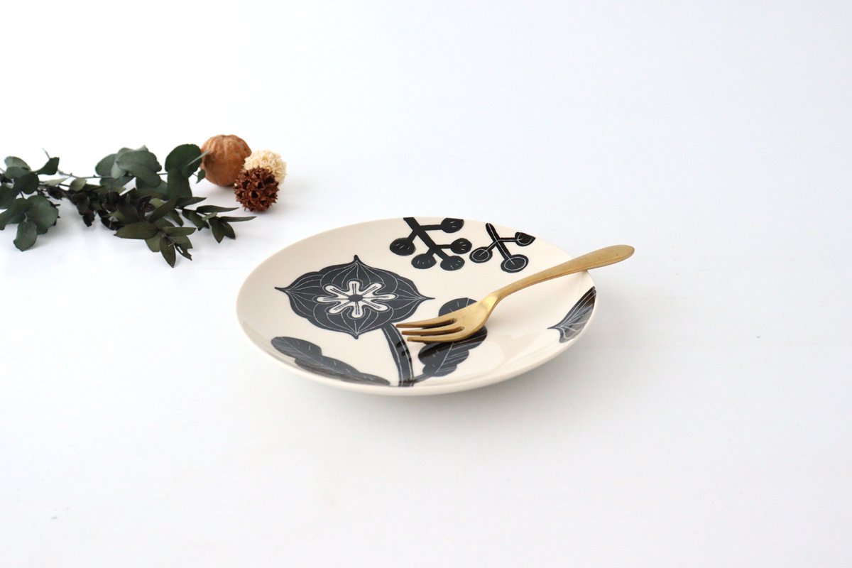 Fururu Rounbd Plate Black Flower S | Hasami Ware