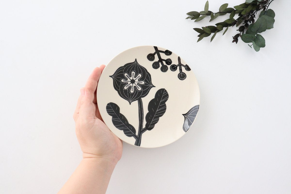 Fururu Rounbd Plate Black Flower S | Hasami Ware