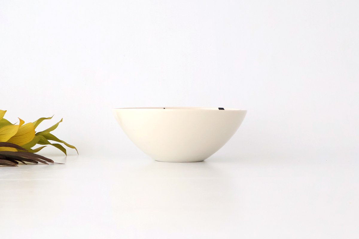 Fururu Rounbd Bowl Black Flower |  Serving Bowl Hasami Ware