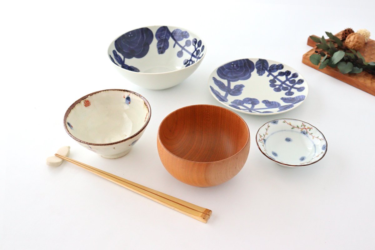 Fururu Rounbd Bowl Blue Flower |  Serving Bowl Hasami Ware