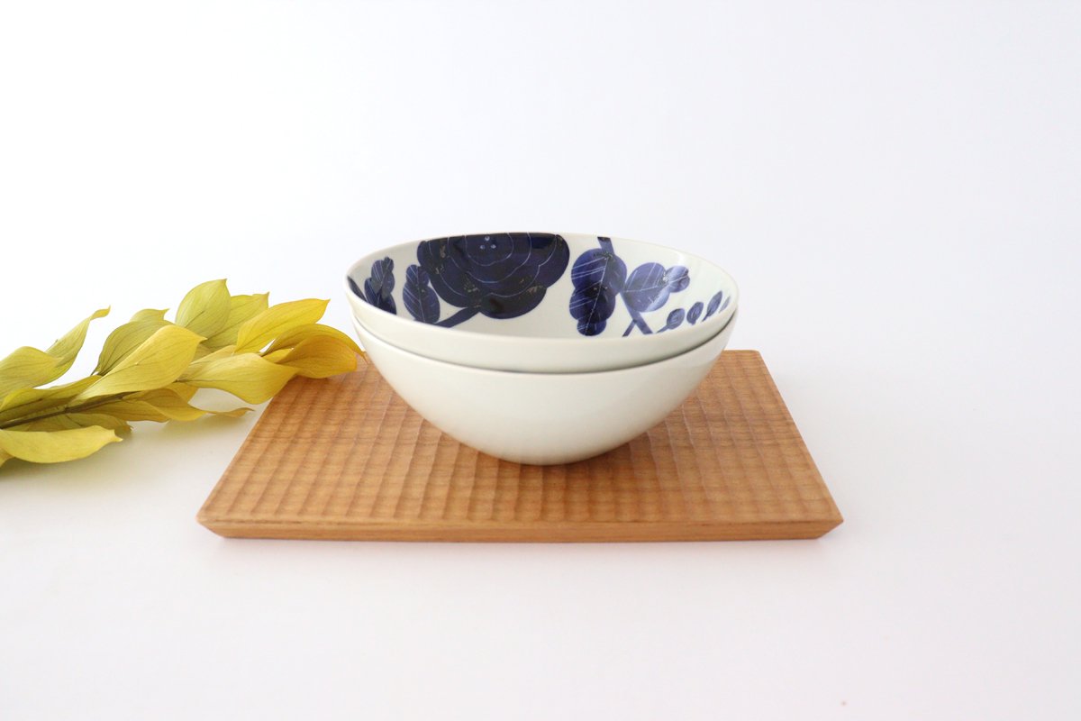 Fururu Rounbd Bowl Blue Flower |  Serving Bowl Hasami Ware