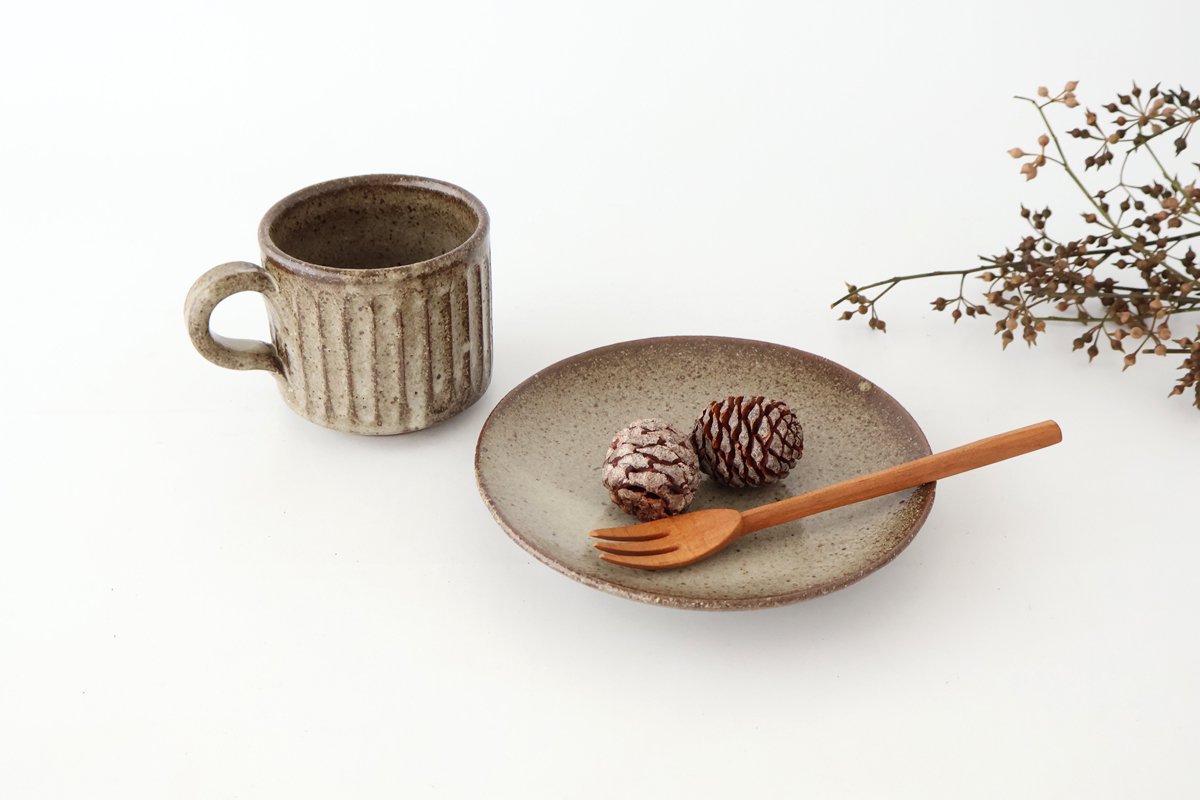 Cup and Saucer Ash Glaze Carving  | Shigaraki Ware