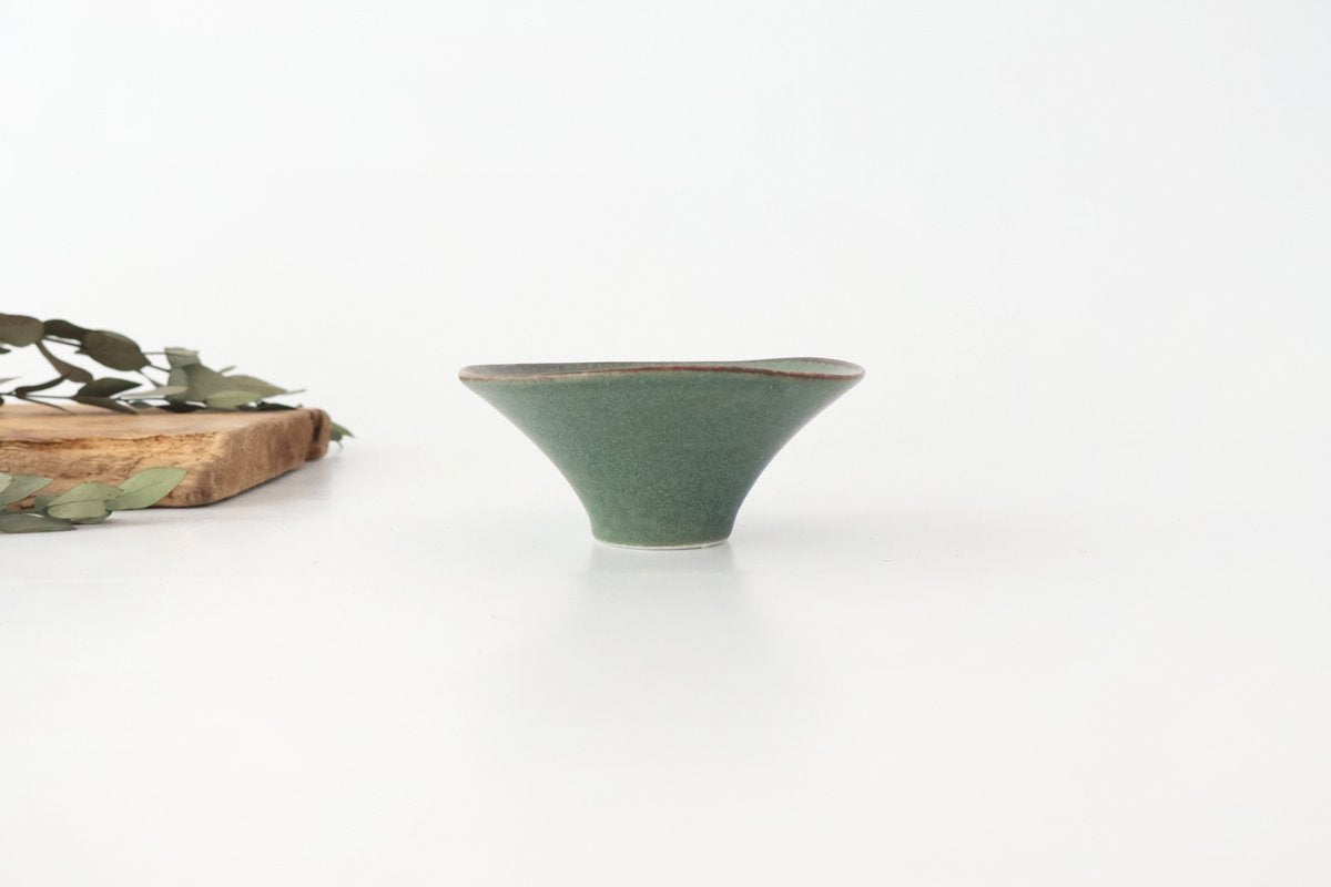 kei Morning Glory-shaped Small Bowl Green | Kobachi Mino Ware