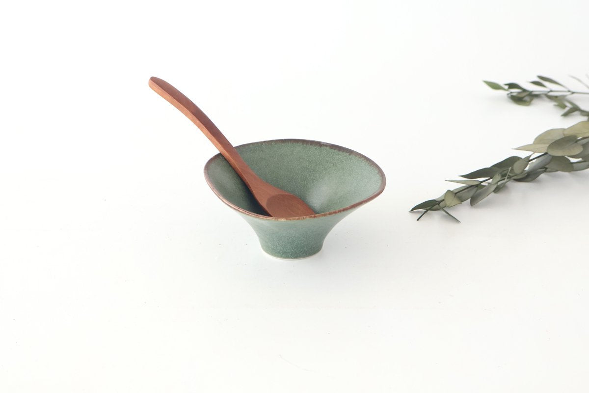 kei Morning Glory-shaped Small Bowl Green | Kobachi Mino Ware