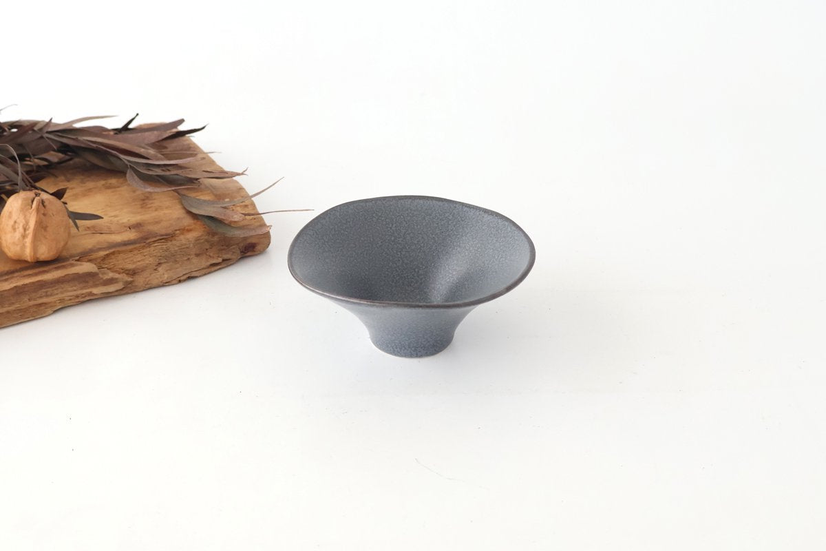 kei Morning Glory-shaped Small Bowl Gray | Kobachi Mino Ware