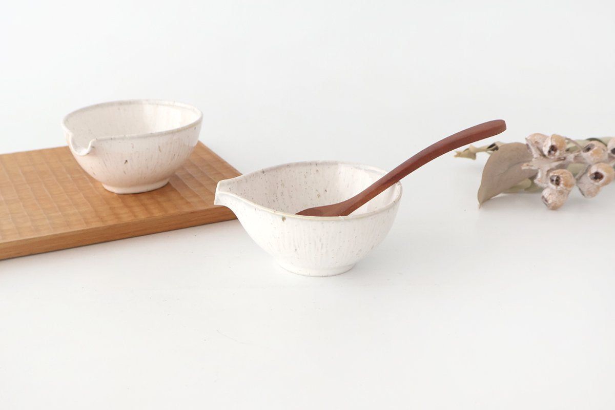 Small Bowl Fig-shape White 9cm/3.5in | Kobachi Mino Ware