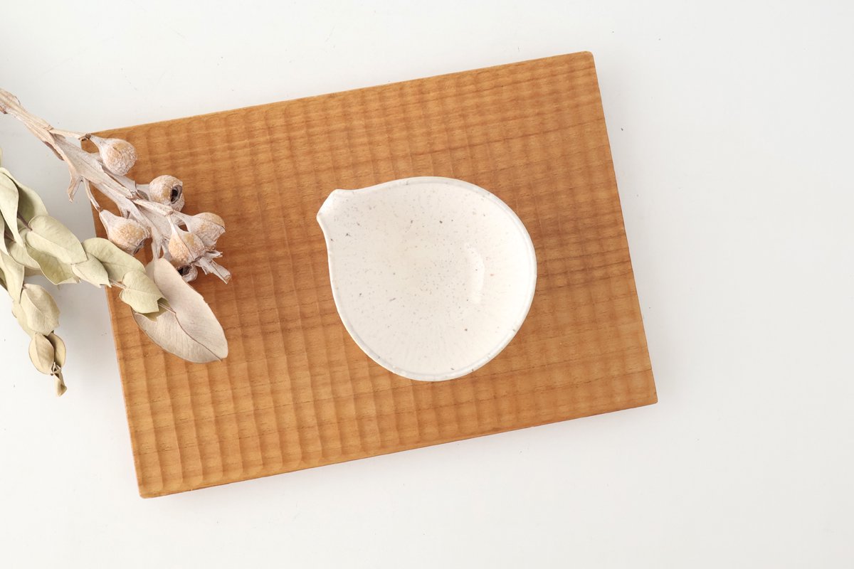 Small Bowl Fig-shape White 9cm/3.5in | Kobachi Mino Ware