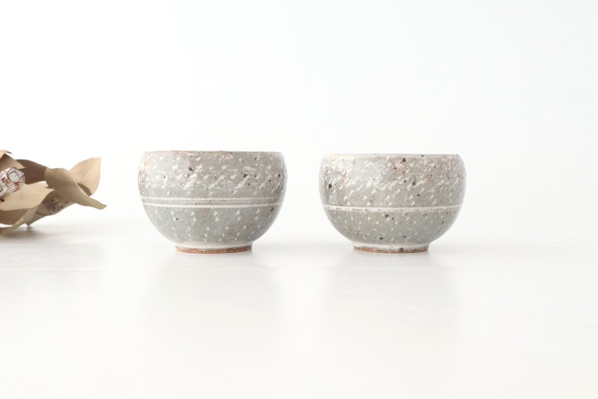 Round Small Bowl Gray Tobikanna | Kobachi Mino Ware