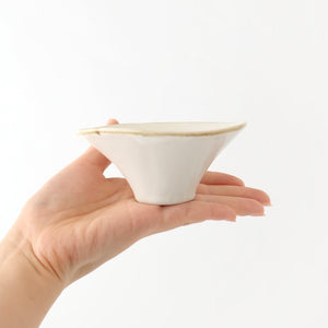 Small Bowl Morning Glory-shape White | Kobachi Mino Ware