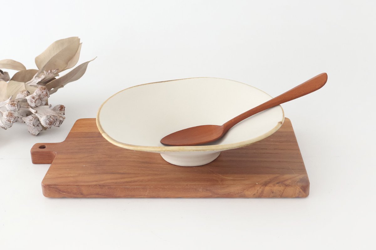 Morning Glory-shaped Bowl White | Serving Bowl Mino Ware