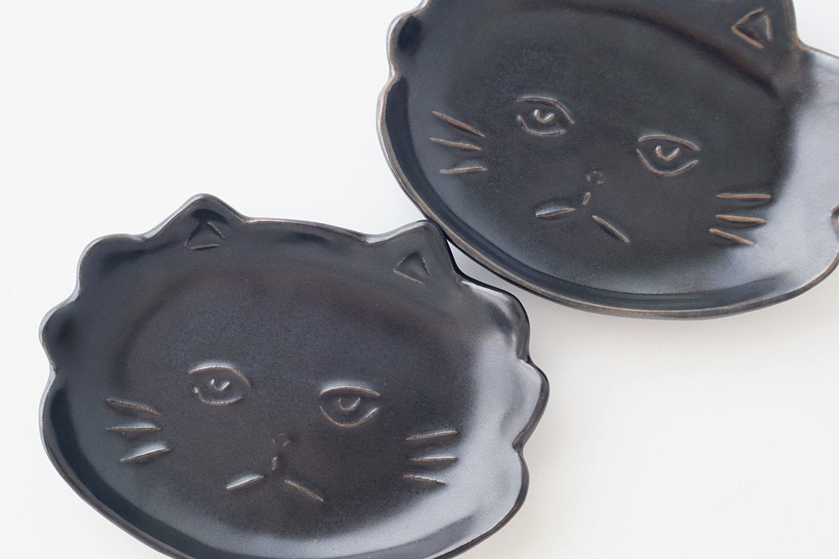 sen TWIN CATS plate Black| Hasami Ware