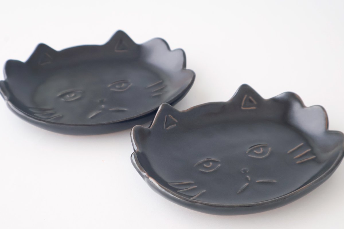 sen TWIN CATS plate Black| Hasami Ware