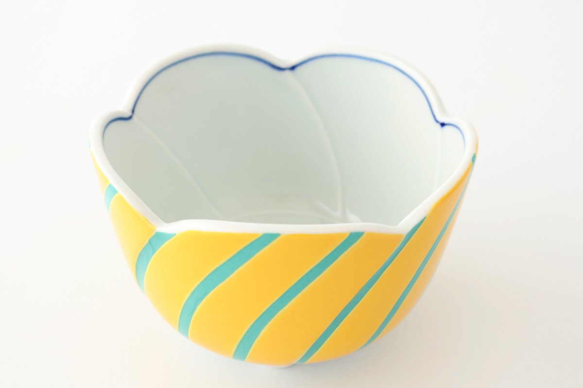 Flower-shaped Small Bowl Yellow and Green Stripe | Arita Ware