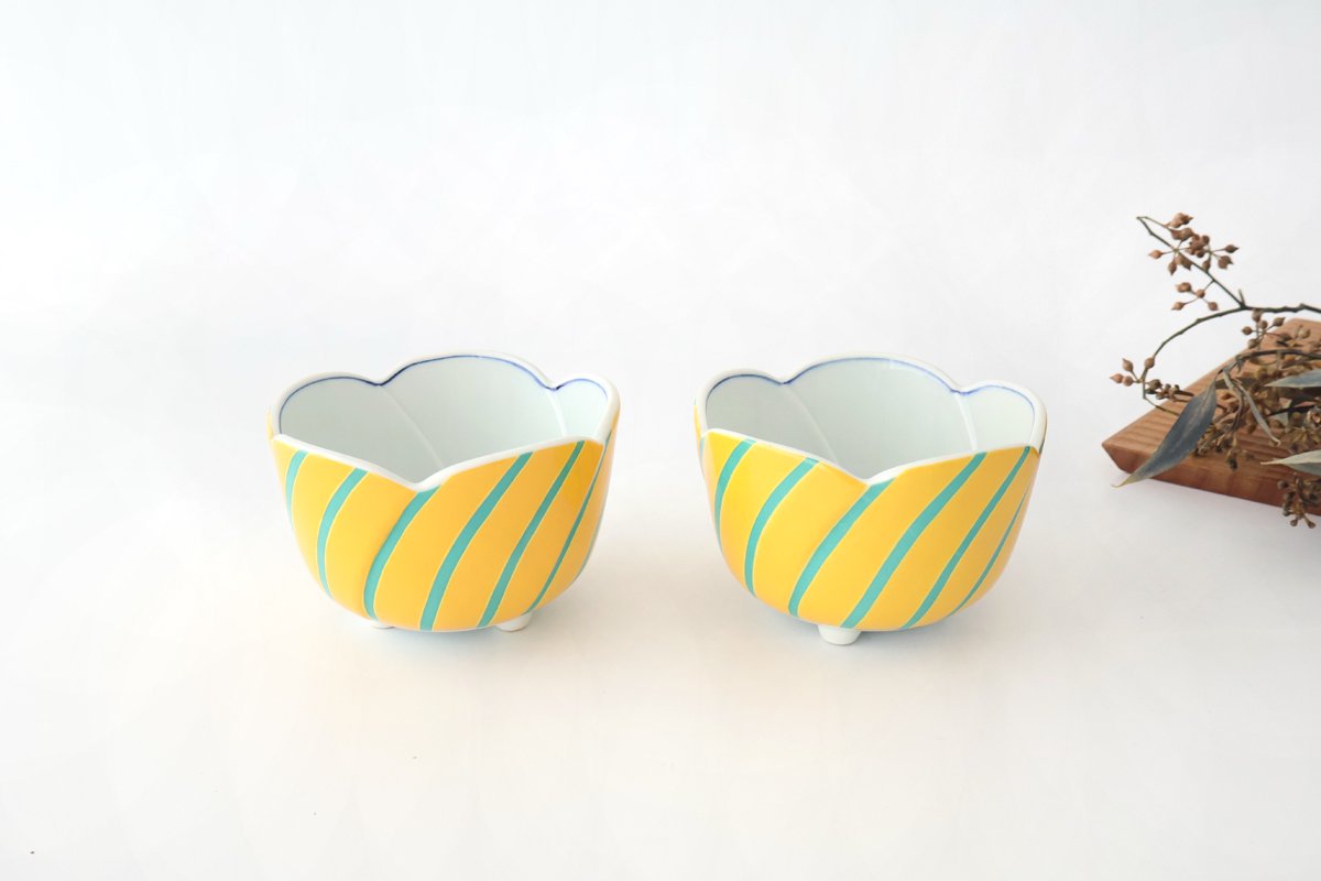 Flower-shaped Small Bowl Yellow and Green Stripe | Arita Ware