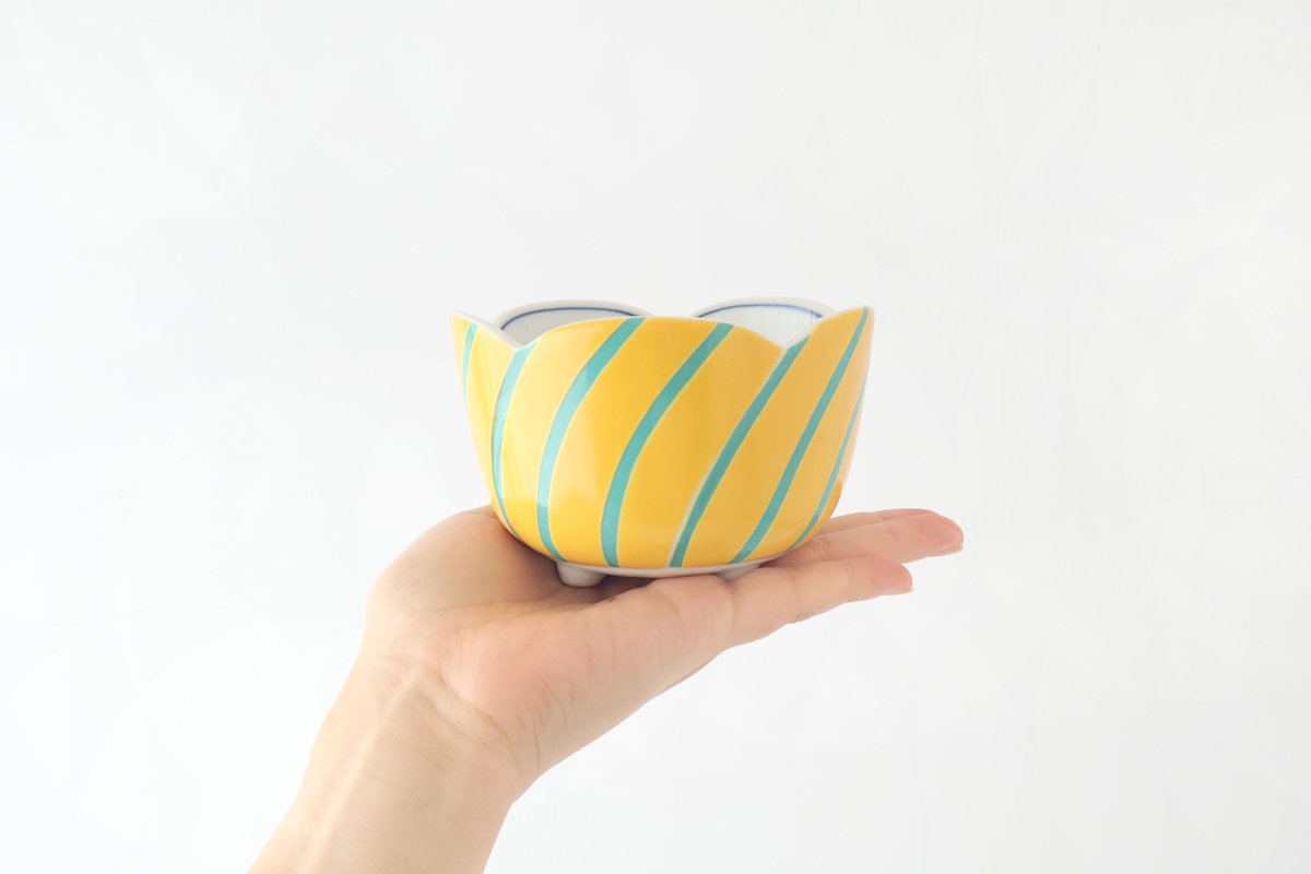 Flower-shaped Small Bowl Yellow and Green Stripe | Arita Ware