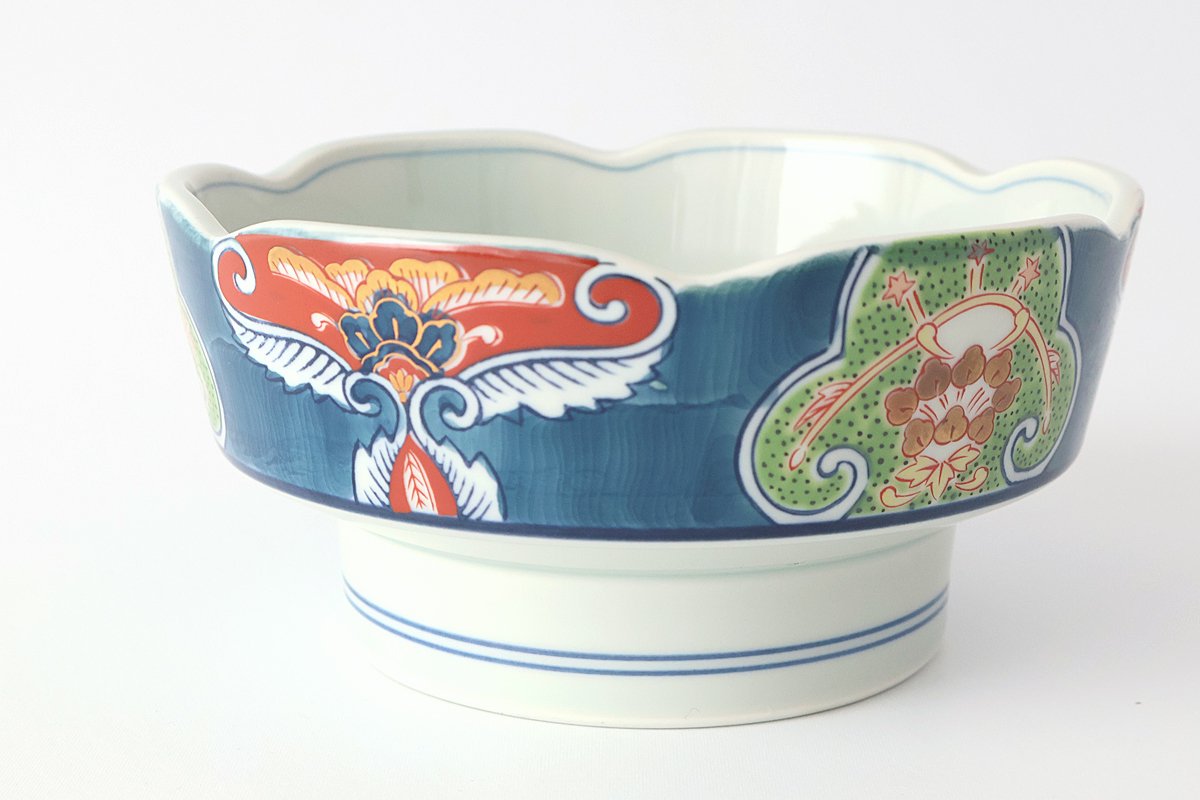 Flower-shaped Bowl Dyed Brocade Pattern | Serving Bowl Arita Ware