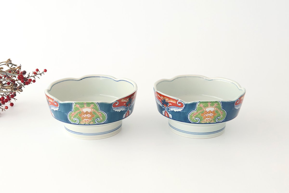 Flower-shaped Bowl Dyed Brocade Pattern | Serving Bowl Arita Ware