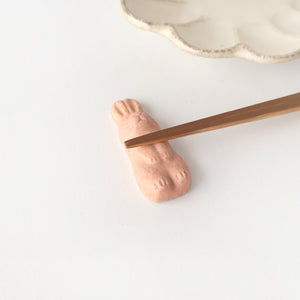 Chopstick Rest Rabitt Pink | Hashioki Shigaraki Ware