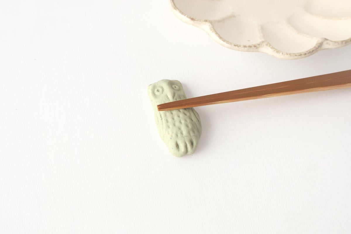 Chopstick Rest Owl Light Green | Hashioki Shigaraki Ware