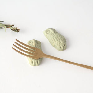 Chopstick Rest Owl Light Green | Hashioki Shigaraki Ware