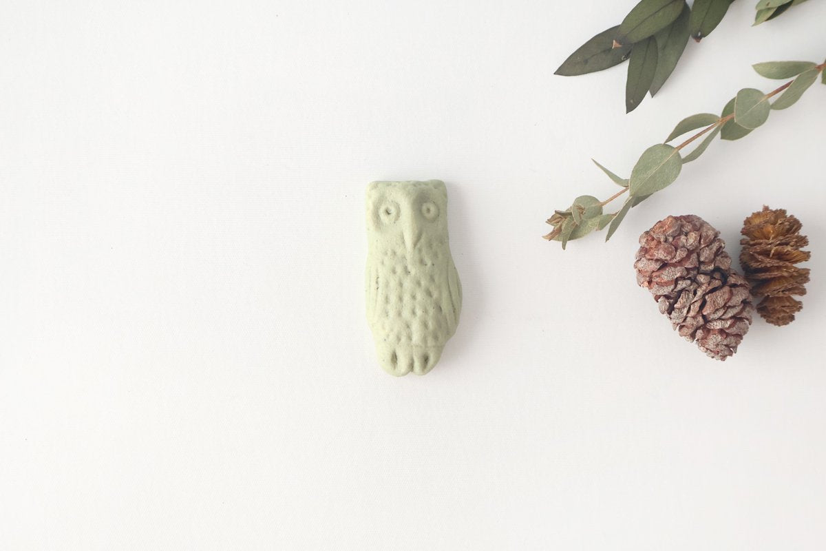 Chopstick Rest Owl Light Green | Hashioki Shigaraki Ware