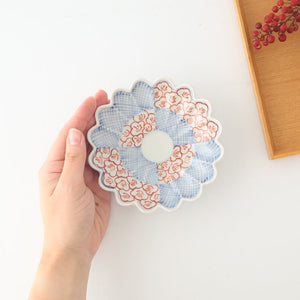 Chrysanthemum-shaped Small Plate Check and Flower Pattern | Arita Ware