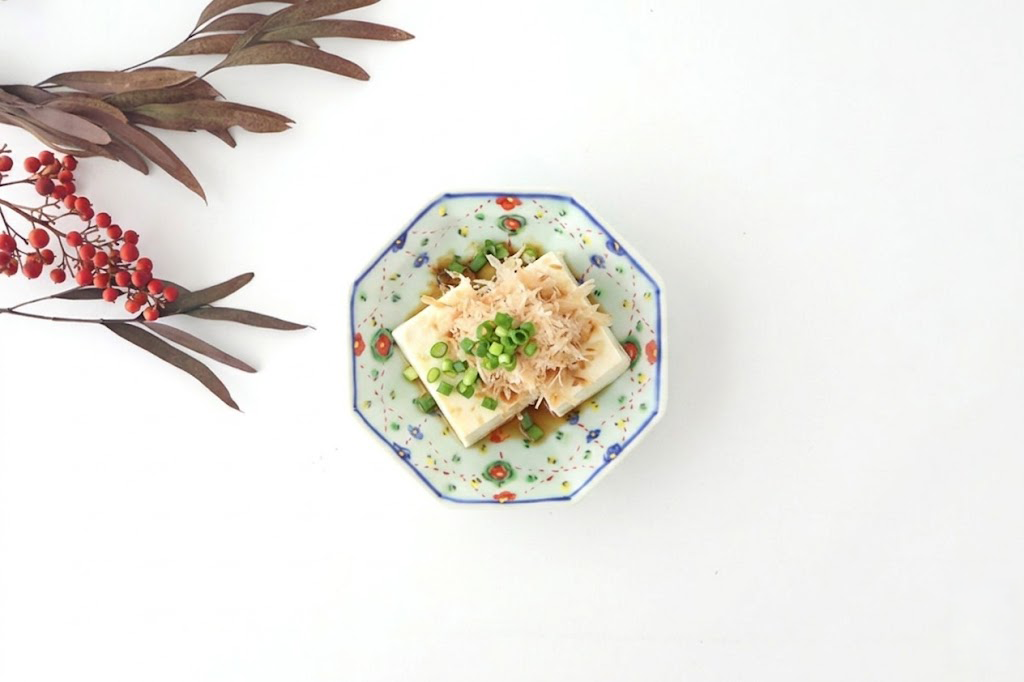 Octagonal Serving Plate Yoraku Pattern | Hasami Ware