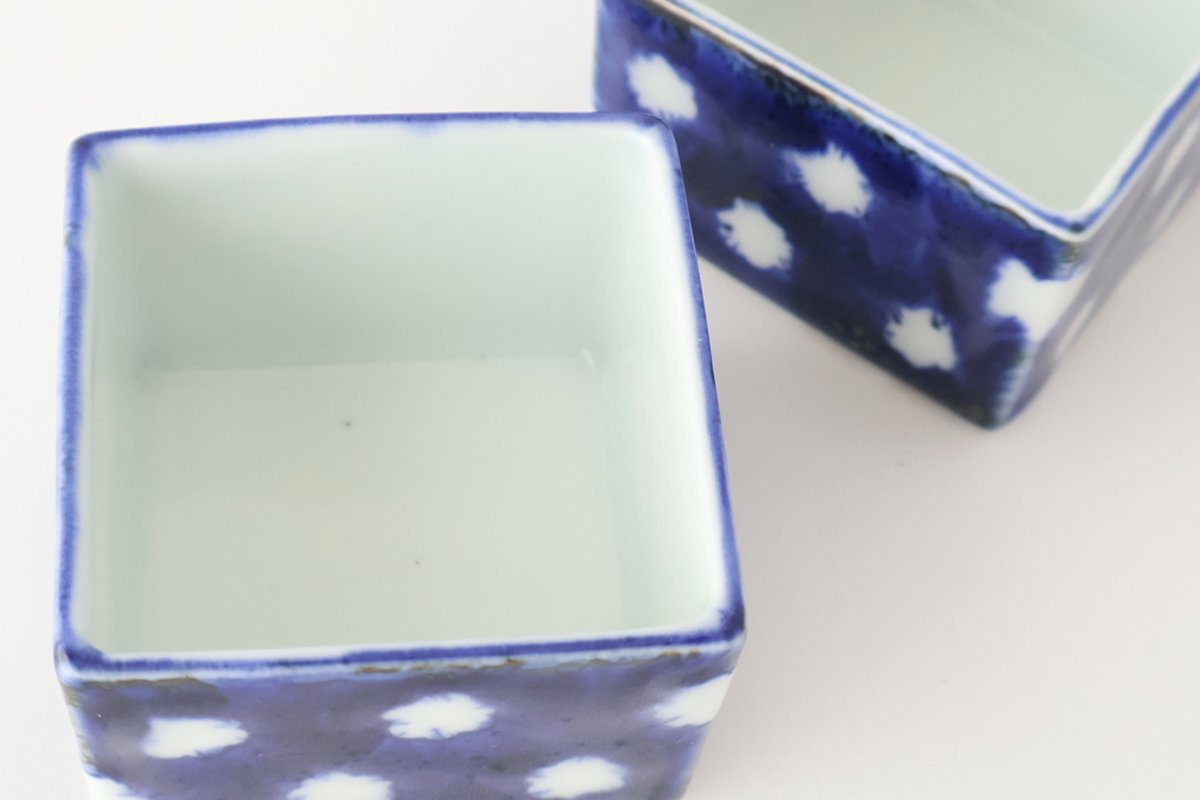 Small Square Bowl Blue and White Dot | Kobachi Hasami Ware