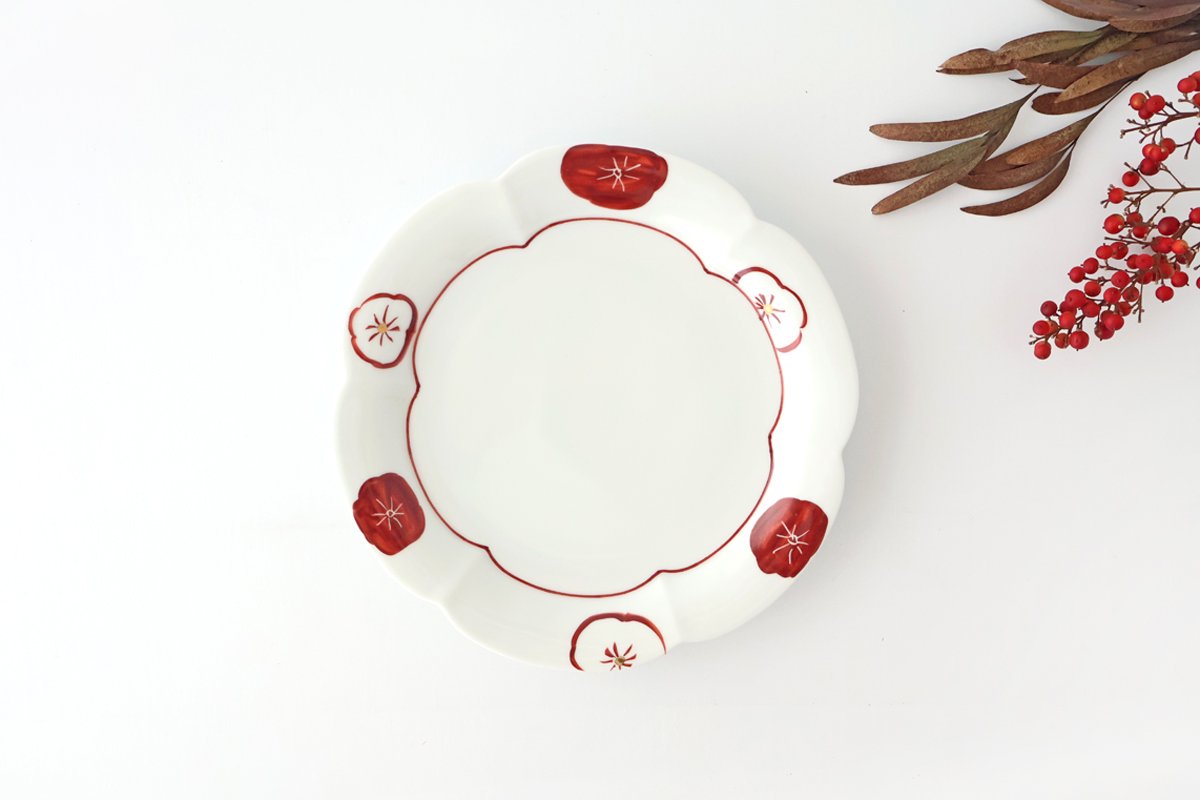 Koyo Kiln Flower-shaped Plate Red and White Plum | Arita Ware