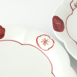 Koyo Kiln Flower-shaped Plate Red and White Plum | Arita Ware