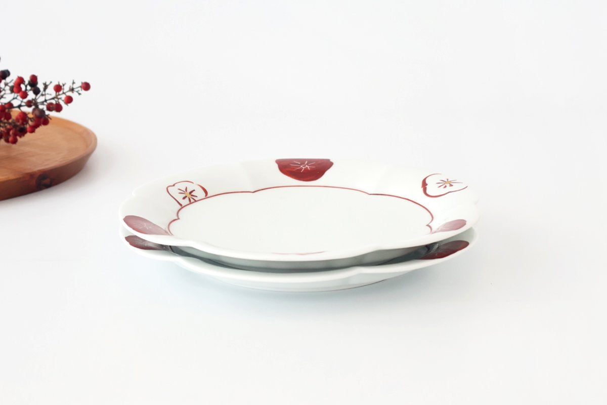 Koyo Kiln Flower-shaped Plate Red and White Plum | Arita Ware