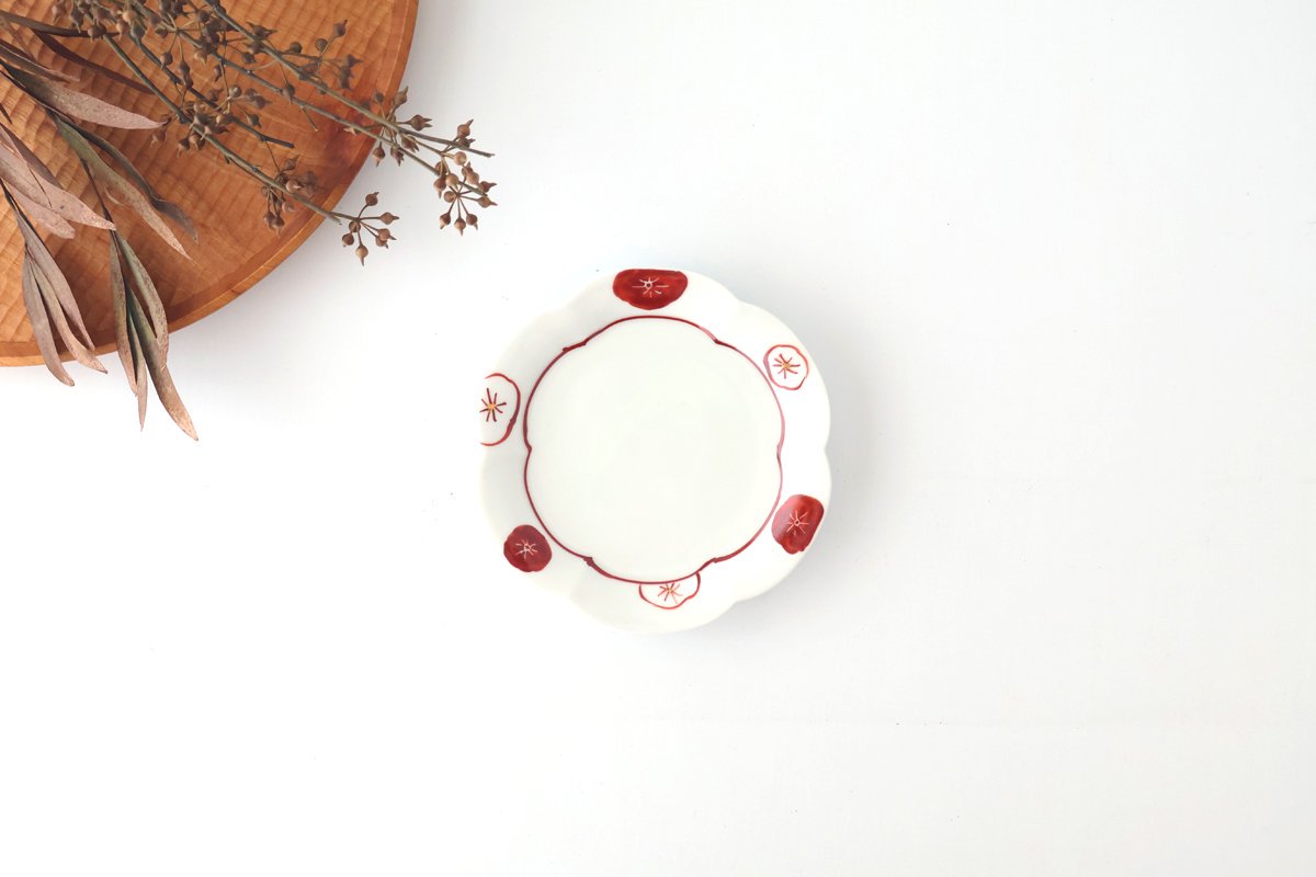 Koyo Kiln Round flowe-shape Small Plate Red and White Plum | Arita Ware