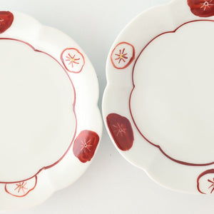 Koyo Kiln Round flowe-shape Small Plate Red and White Plum | Arita Ware