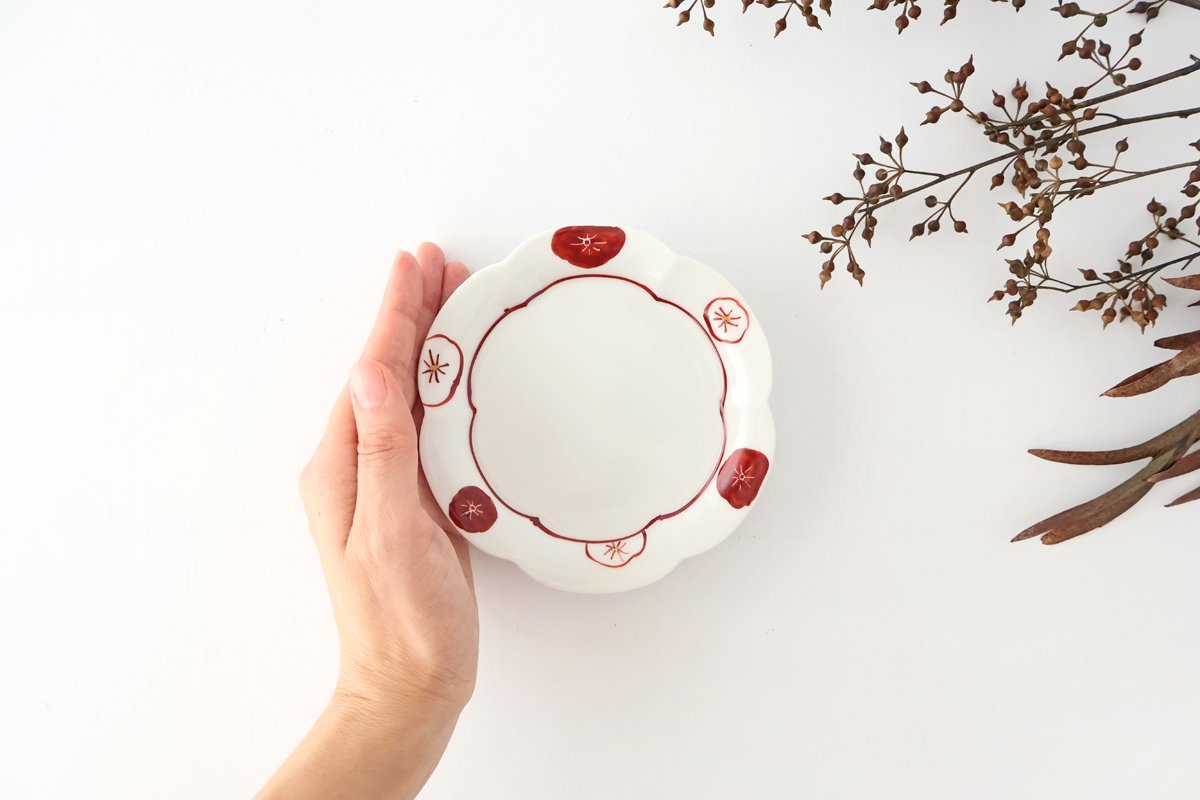 Koyo Kiln Round flowe-shape Small Plate Red and White Plum | Arita Ware