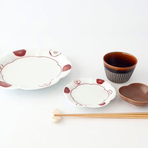 Koyo Kiln Round flowe-shape Small Plate Red and White Plum | Arita Ware