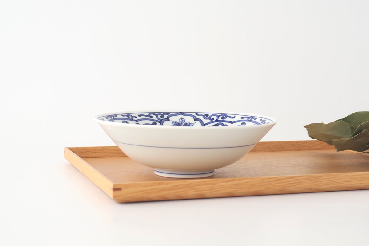 Flat Bowl Blue Arabesque and Flower 18cm/7in | Serving BowlHasami Ware