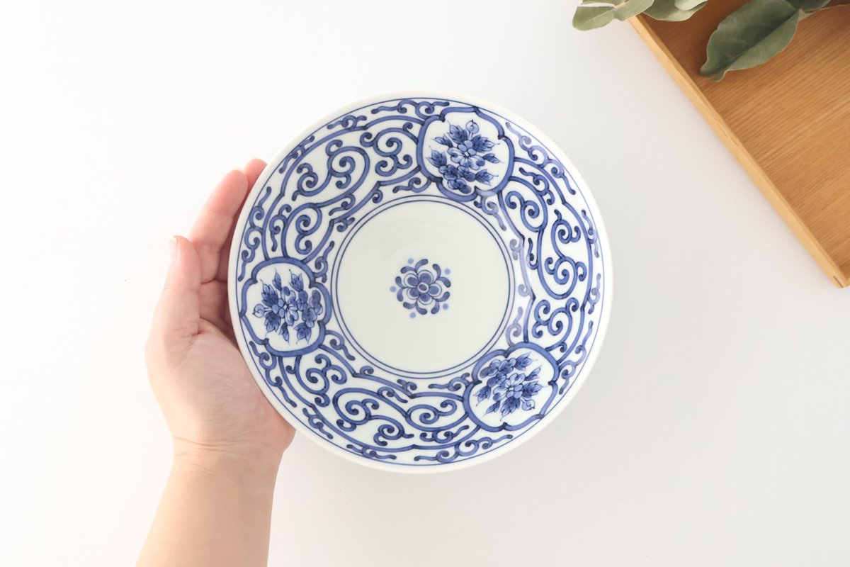 Flat Bowl Blue Arabesque and Flower 18cm/7in | Serving BowlHasami Ware