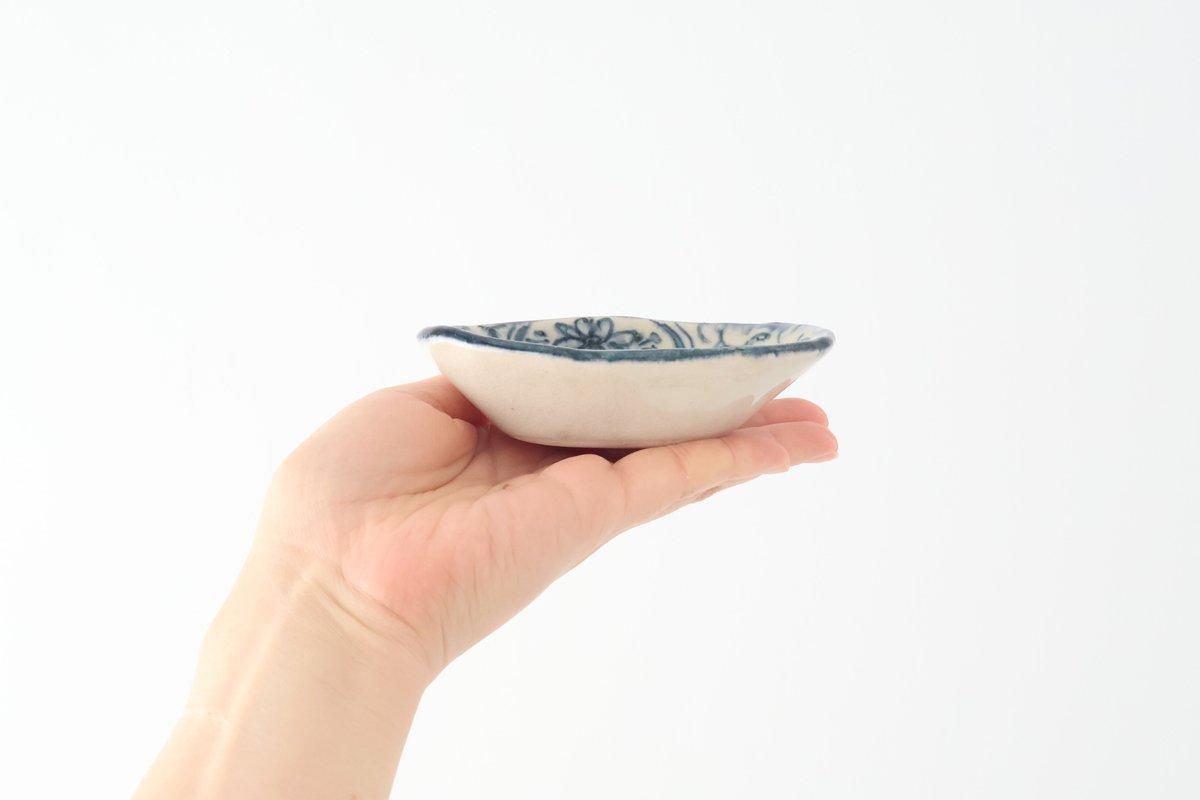 Oval Small Bowl Blue Flower Annan | Mino Ware