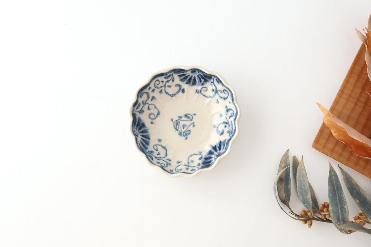 Small Chrysanthemum-shaped Bowl Blue Flower Annan | Mino Ware