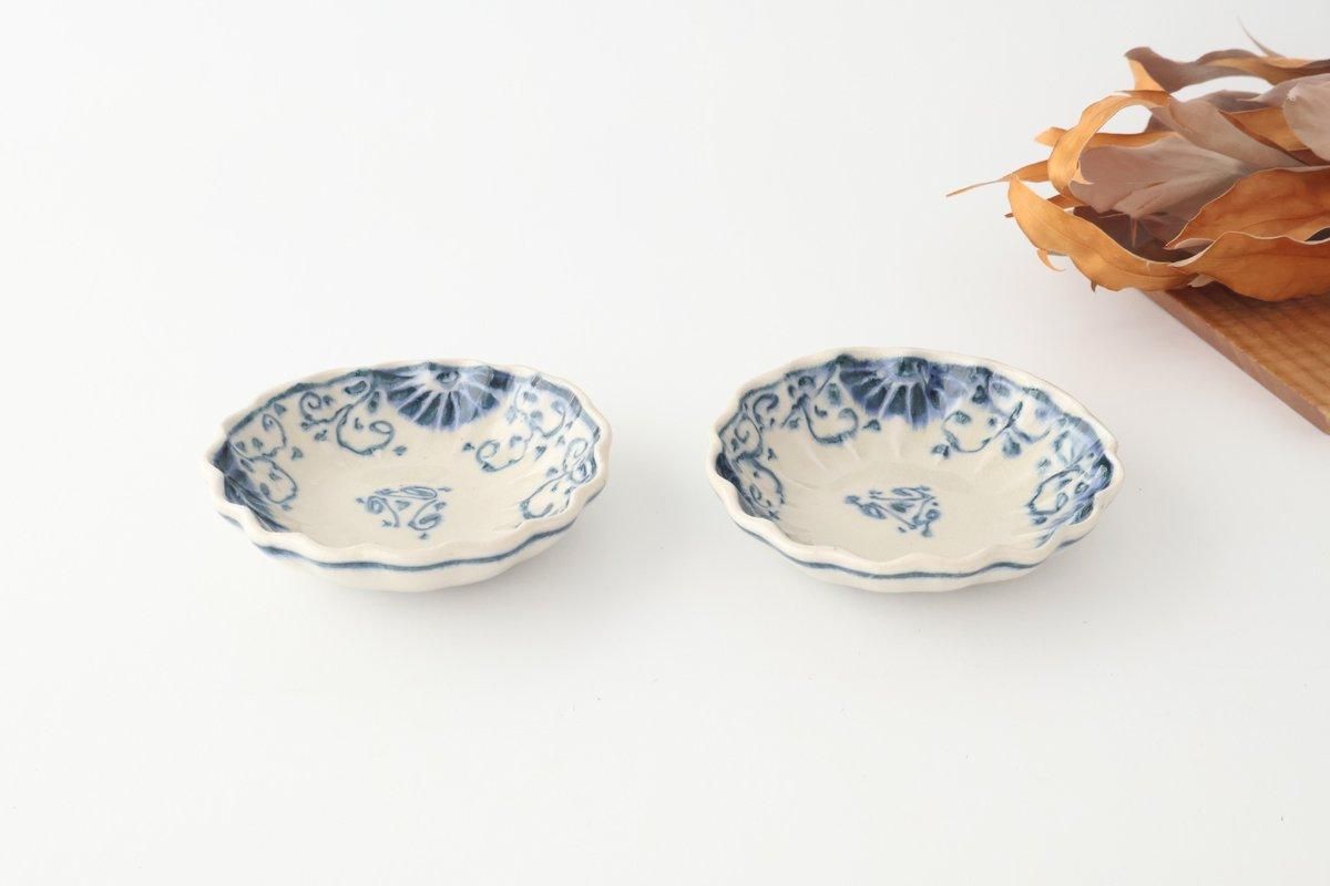 Small Chrysanthemum-shaped Bowl Blue Flower Annan | Mino Ware