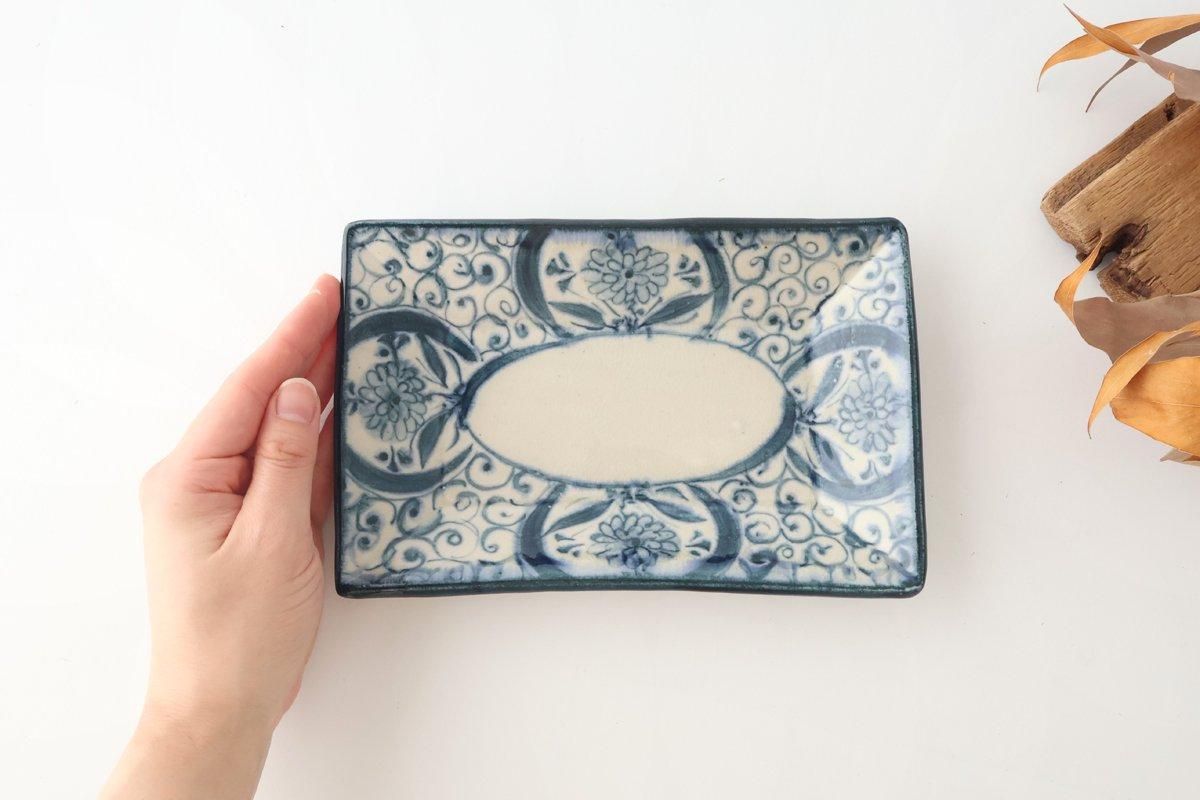 [UTSUWABI Special Order] Long Rectangular Plate Blue Flower Annan | Mino Ware