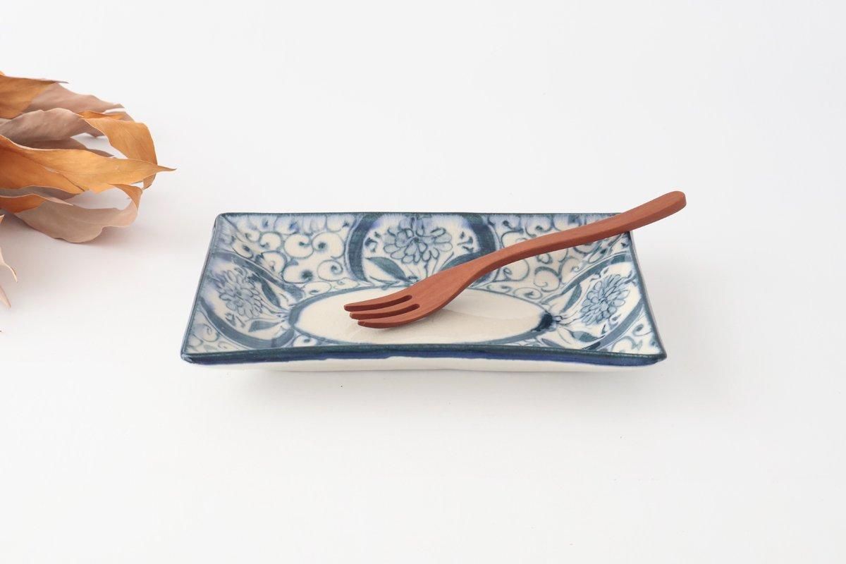 [UTSUWABI Special Order] Long Rectangular Plate Blue Flower Annan | Mino Ware