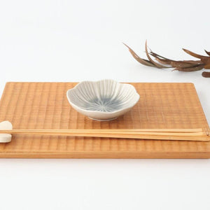 Flower-shaped and Cracked Small Plate Gray | Mino Ware
