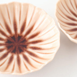 Flower-shaped and Cracked Small Plate Pink | Mino Ware