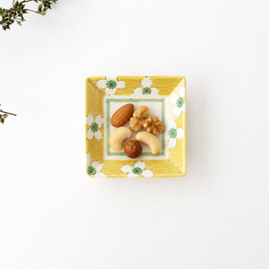 Kutani Bitoen Square Plate White Floral Pattern 9cm/3.5in | Kutani Ware